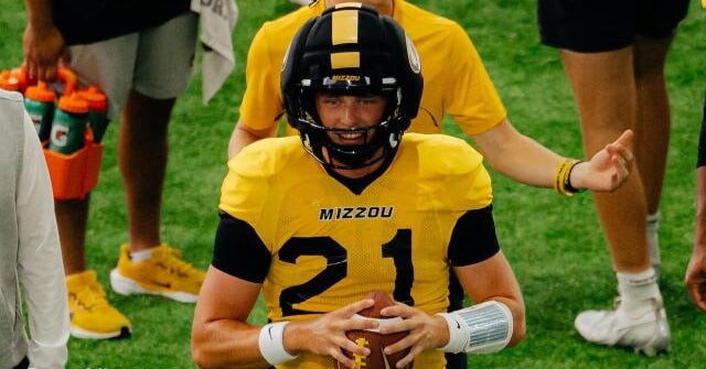 Report: Mizzou to split quarterback duties by half against Central Arkansas