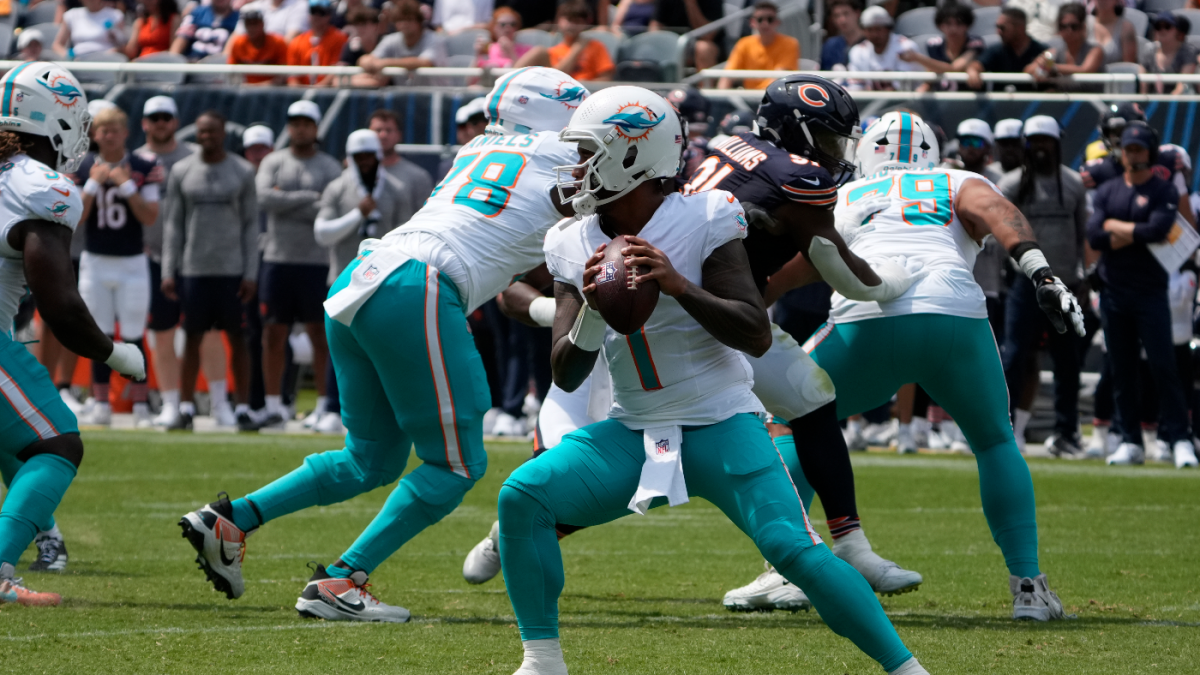 https://sportshub.cbsistatic.com/i/r/2025/08/22/01a96cce-6f5c-455d-bc72-5f23375d331e/thumbnail/1200x675/98b98373c4698e005982b96bfcd6592b/tua-tagovailoa.png