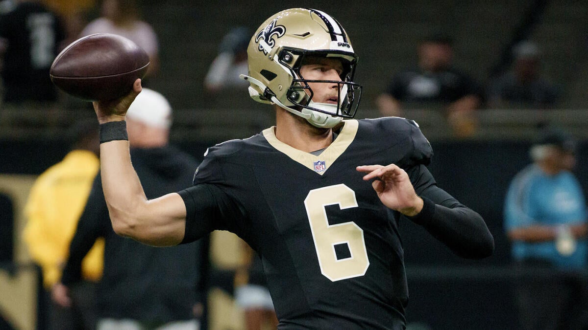 https://sportshub.cbsistatic.com/i/r/2025/08/22/0a548f1e-988a-48f1-9d89-4fa595fe5049/thumbnail/1200x675/ba6033dbb02eefa6ef76e56caadae0c3/shough-jpeg.jpg