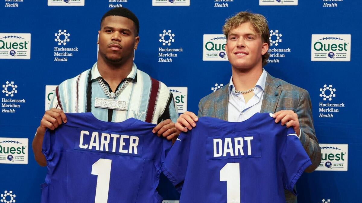 https://sportshub.cbsistatic.com/i/r/2025/08/25/36749496-997a-44f9-bb39-3edd76f6c034/thumbnail/1200x675/b42bd704b210474dd99759ef887142ef/carterdart.jpg