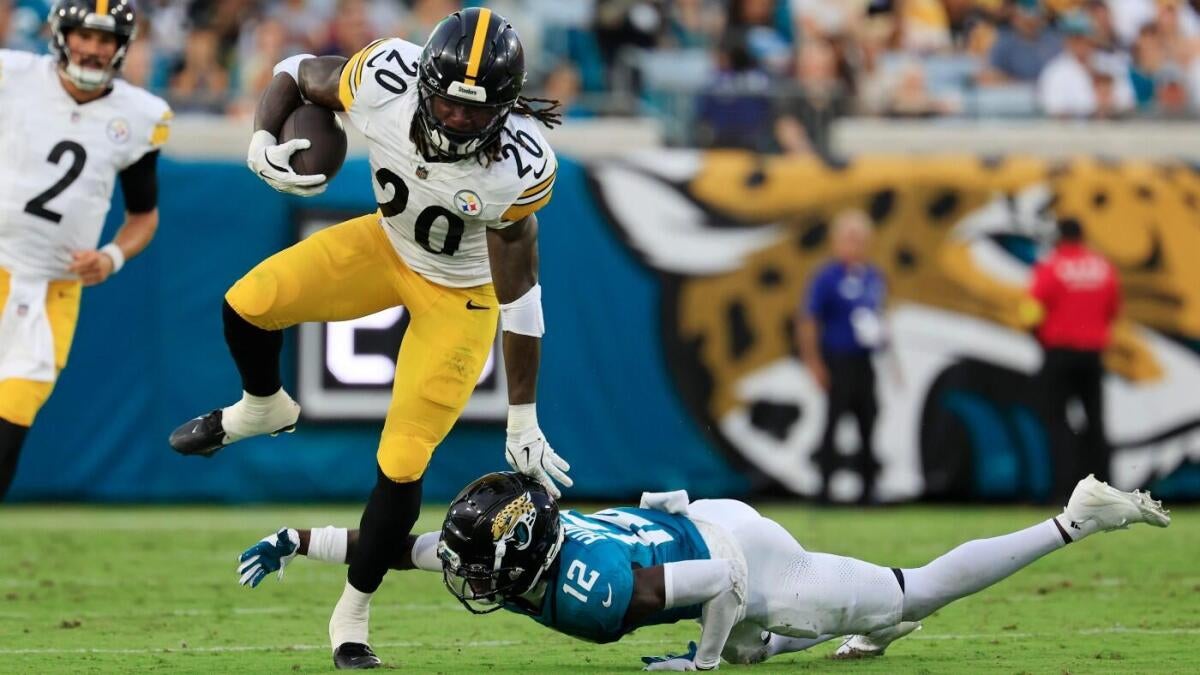https://sportshub.cbsistatic.com/i/r/2025/08/25/75c6e77d-5016-46db-86f7-159047a3fadb/thumbnail/1200x675/c2f27e06598ac3a20635f51969432b27/travis-hunter.jpg