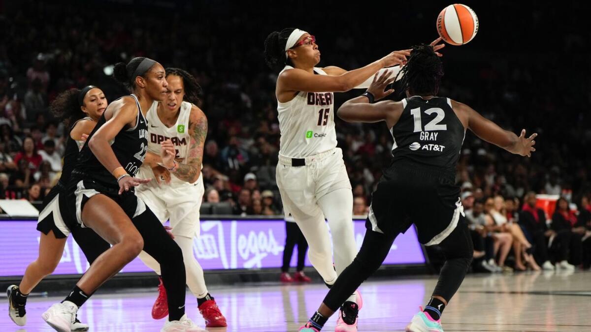https://sportshub.cbsistatic.com/i/r/2025/08/27/42abc8ff-19ad-483f-adb6-3778c15bf4b7/thumbnail/1200x675/625fb23f86129f8f086cfdea0b986c9d/allisha-gray-cbs.jpg