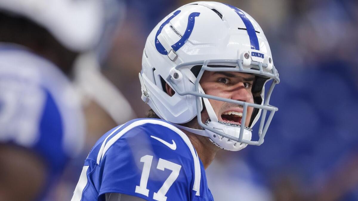Daniel Jones reminds Colts GM of 'ultimate professional' Alex Smith when he was with Chiefs - CBSSports.com