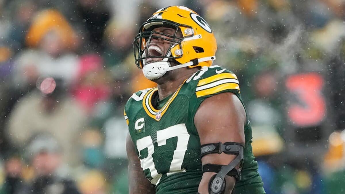 Kenny Clark, Cowboys' key acquisition in Micah Parsons trade, ready to 'bring the physicality' for Dallas - CBSSports.com