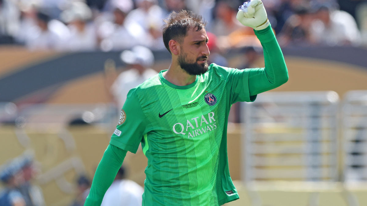 Alexander Isak, Gianluigi Donnarumma, Yoane Wissa, Jadon Sancho offers kick off busy switch deadline day