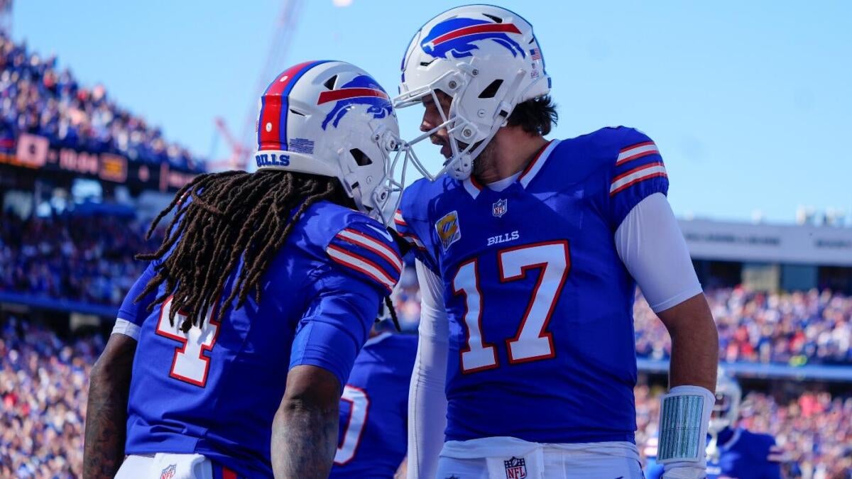 https://sportshub.cbsistatic.com/i/r/2025/09/02/6f48c3e4-ecc7-4367-a707-c86e6c30c08c/thumbnail/1200x675/d23fca74e6844706f8404b0a530735e0/james-cook-josh-allen-buffalo-bills-imagn-images.jpg