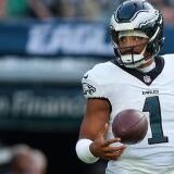 jalen-hurts-usatsi-eagles-cbs.jpg