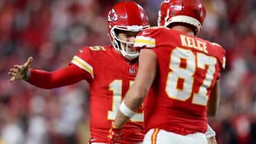 mahomes-kelce.jpg