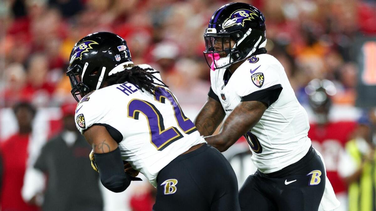 https://sportshub.cbsistatic.com/i/r/2025/09/07/0ce04107-804a-46b4-b818-21b19f2d5999/thumbnail/1200x675/82384a59e5cd33401ba3e610cf1774d8/lamar-jackson-derrick-henry-cbs.jpg