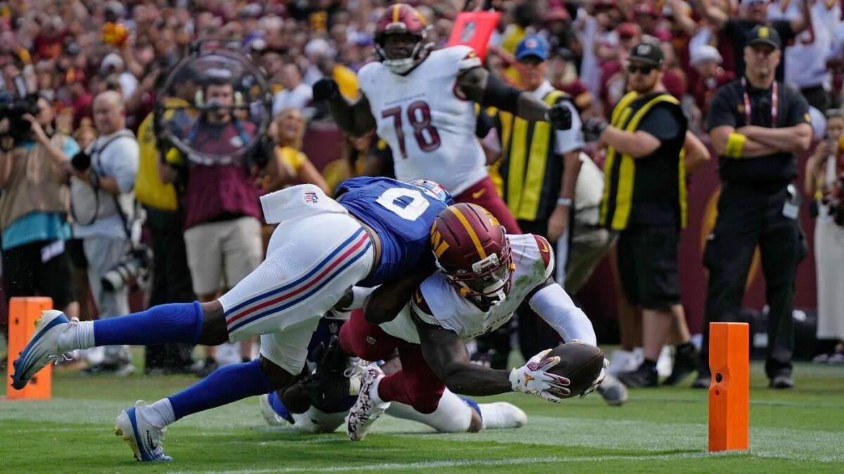 https://sportshub.cbsistatic.com/i/r/2025/09/07/73a71231-3f7c-40b1-94f7-d5629d74be33/thumbnail/1200x675/b67804f7392e11728f87f8bcc7d73529/deebo-samuel.jpg