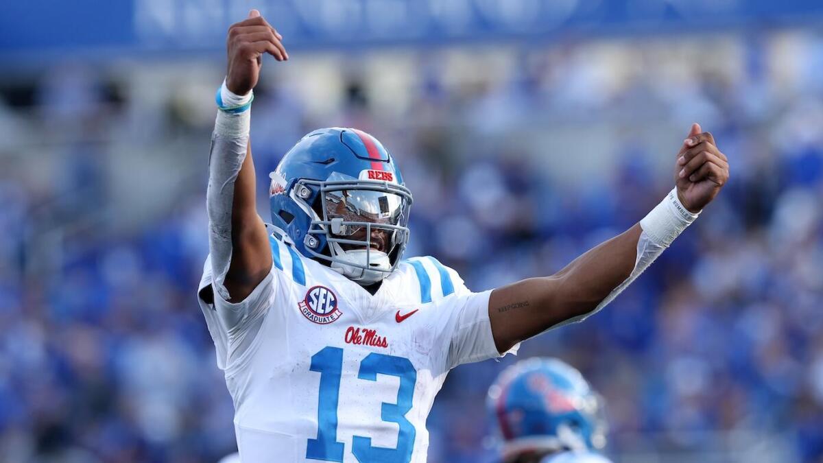 https://sportshub.cbsistatic.com/i/r/2025/09/07/951a5938-841b-4962-b9e1-8b6c2b84bab0/thumbnail/1200x675/2252b0f76cb6ed017f1d402df23e44c2/simmons.jpg