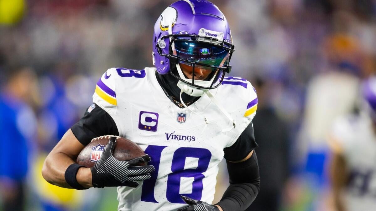 https://sportshub.cbsistatic.com/i/r/2025/09/08/c1e346fc-58e8-451c-b2d6-6ca066f23667/thumbnail/1200x675/7bbc7ba5de4defb7f33f9763b6be75cc/justin-jefferson-vikings-imagn-images.jpg