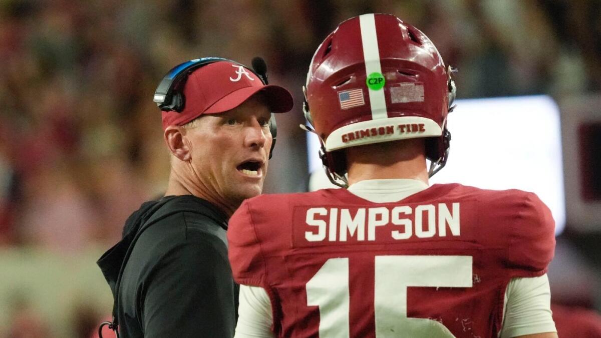 https://sportshub.cbsistatic.com/i/r/2025/09/09/037823df-0531-4a03-b80d-a06626271b9f/thumbnail/1200x675/9a642975ac289195e7d9d204b6079df8/kalen-deboer-alabama-crimson-tide-imagn-images.jpg