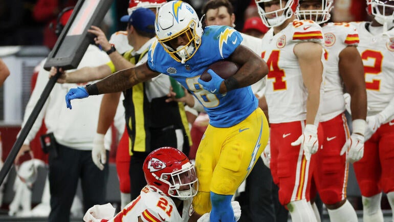 Omarion-Hampton-Los Angeles-Chargers-2.jpg