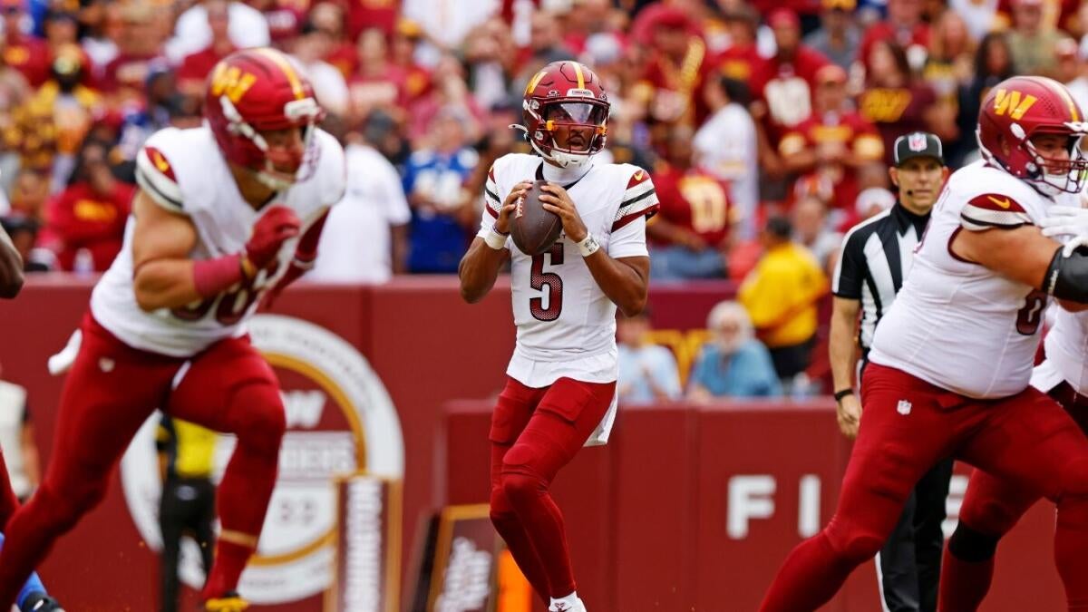 https://sportshub.cbsistatic.com/i/r/2025/09/10/f6089957-9fcd-4bbb-96e8-2c89e3cd35a8/thumbnail/1200x675/892eab8ba6f620fd8b154b37c1c8125a/jayden-daniels-zach-ertz-commanders-cbs-imagn.jpg