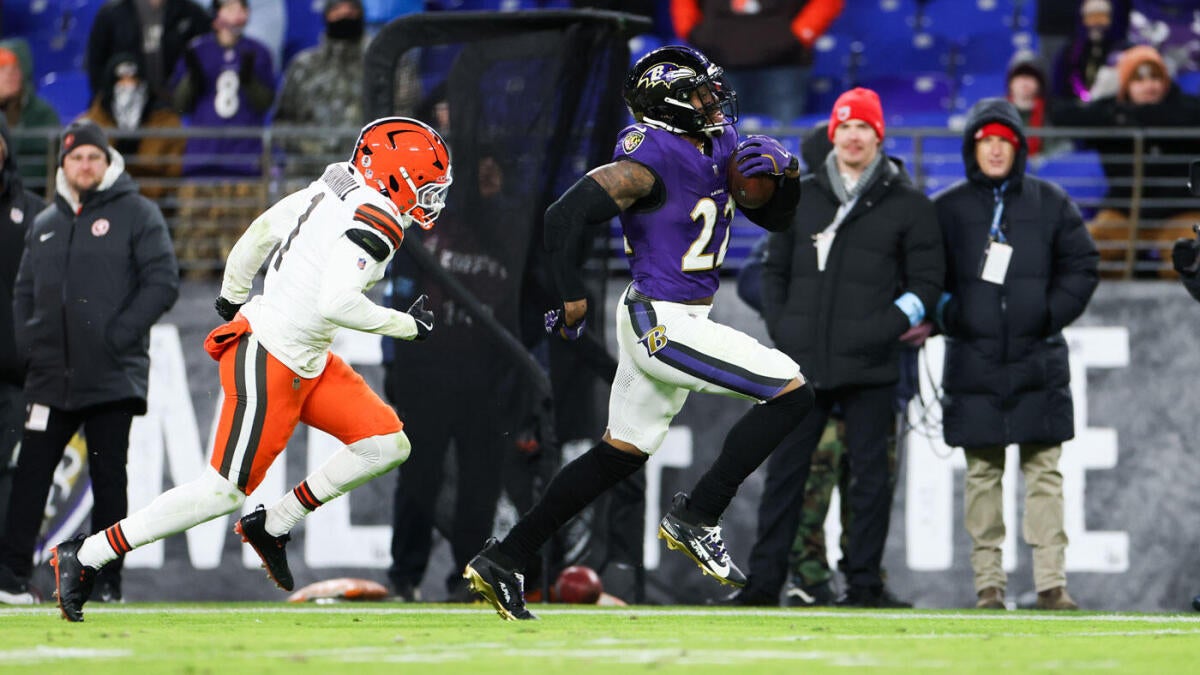 https://sportshub.cbsistatic.com/i/r/2025/09/11/4be57dac-9ad1-442f-b91b-4988a3409cd6/thumbnail/1200x675/9e38532aa76fcf44ce26ee85a9cf160b/derrick-henry-browns.jpg