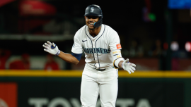 2025 MLB playoff picture: Baseball standings, projections, odds as AL West, NL wild card races heat up