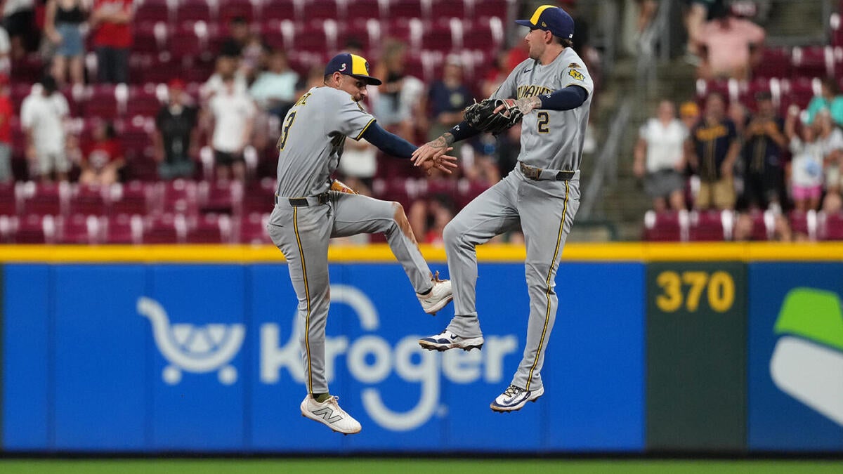 Brewers clinch MLB playoff berth: Milwaukee becomes first team in 2025 postseason, eyes baseball's best record - CBSSports.com