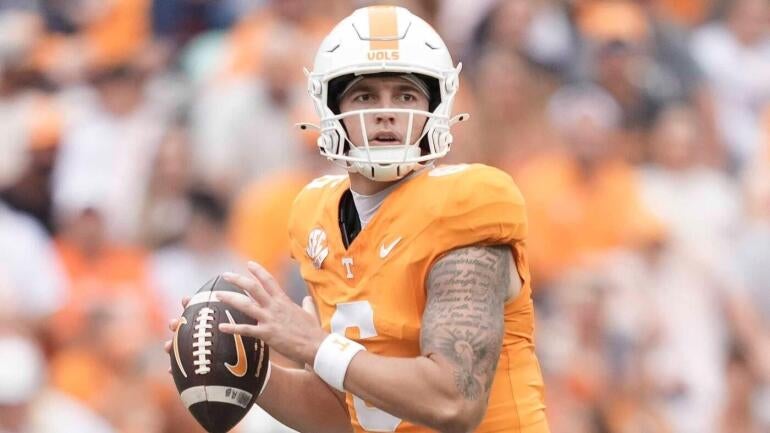 joey-aguilar-tennessee-volunteers-imagn-images.jpg