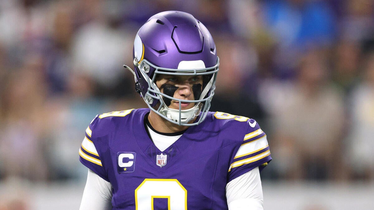 J.J. McCarthy injury: Ankle sprain could sideline Vikings' second-year QB for up to a month in another setback - CBSSports.com