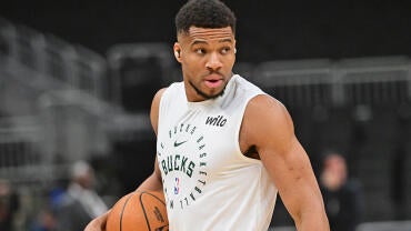 giannis-bucks-usatsi.jpg