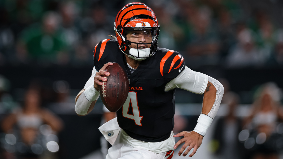 Vikings signing Desmond Ridder as QB depth behind Carson Wentz after J.J. McCarthy's injury, per report - CBSSports.com