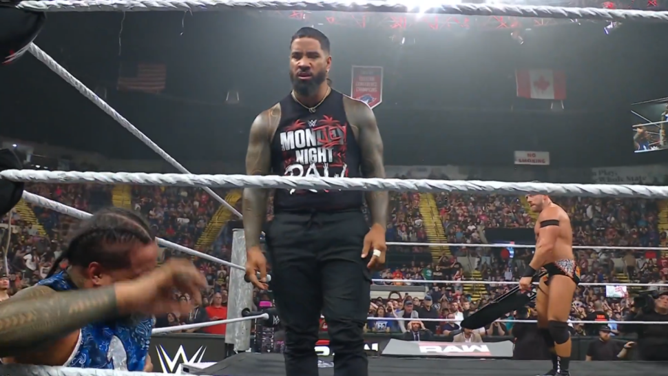 la-knight-jey-uso-wwe-raw.png