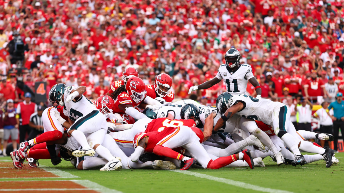 Eagles OL Jordan Mailata sounds off on 'Tush Push' criticism after win over Chiefs: 'It makes my blood boil' - CBSSports.com
