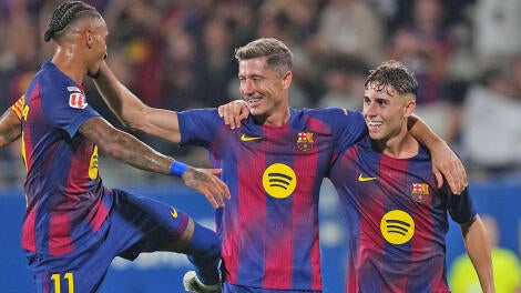 getty-raphinha-robert-lewandowski-barcelona-sunday.jpg