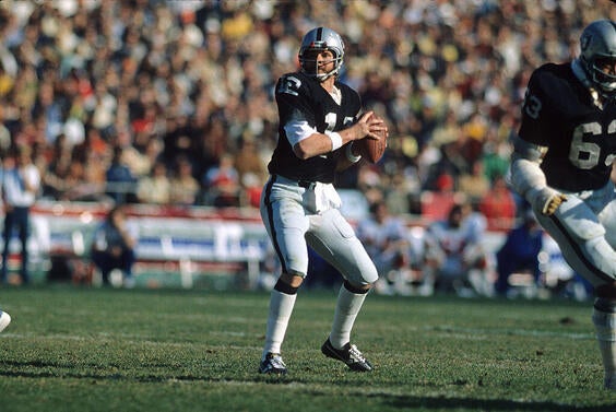 Oakland Raiders vs New England Patriots