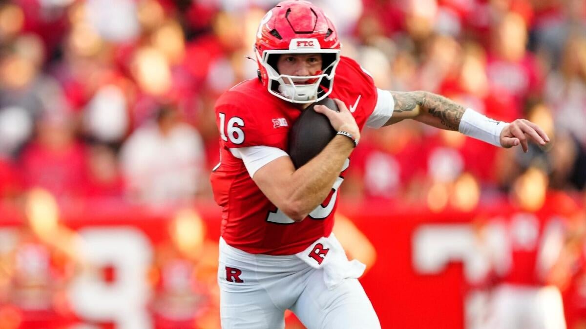 https://sportshub.cbsistatic.com/i/r/2025/09/19/2a53a8b6-724c-4ae9-9204-eaa84b0349ca/thumbnail/1200x675/6d3eed00fe582dd294ef1d8a51f89176/athan-kaliakmanis-rutgers-imagn-images.jpg