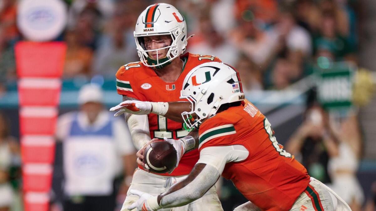https://sportshub.cbsistatic.com/i/r/2025/09/20/7f9b68d6-2800-487e-9a00-ee139aa557be/thumbnail/1200x675/59d5c8a6d8f4fdfd41a8d0bf408def77/carson-beck-cbs-5.jpg