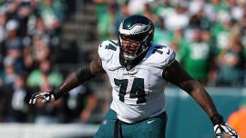 Fred Johnson plays major role in Eagles' improbable comeback victory over Rams
