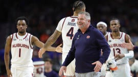 Bruce Pearl geht in den Ruhestand: Auburn-Trainer tritt nach elfjähriger Amtszeit abrupt zurück, der größten Laufbahn in der Geschichte des Programms