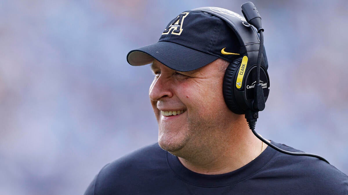 Shawn Clark dies at 50: UCF assistant, former App State coach recently suffered 'medical emergency' Shawn Clark dies at 50: UCF assistant, former App State coach recently suffered 'medical emergency'