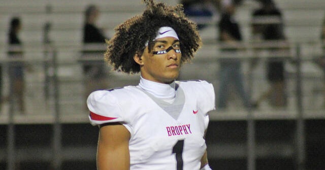 Receivers Devin Fitzgerald and Roye Oliver III shine in HS battle in ...
