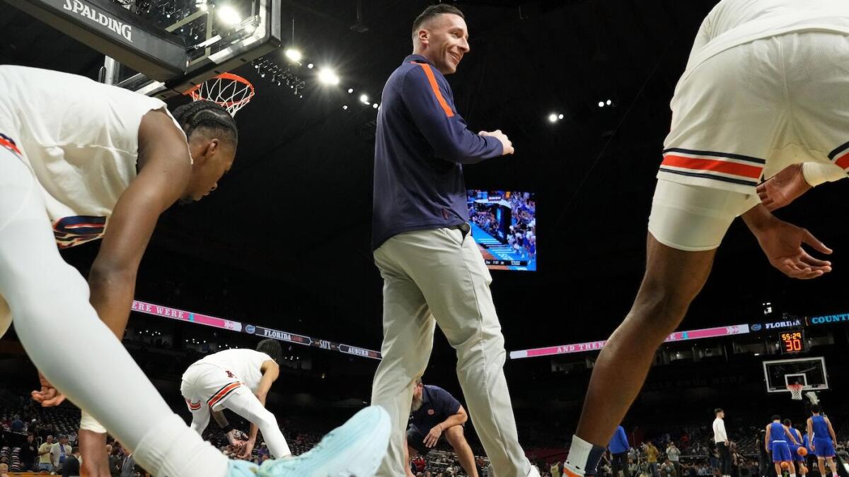 https://sportshub.cbsistatic.com/i/r/2025/09/23/3fdcefa0-f791-40e0-ae83-928f04592804/thumbnail/1200x675/b38744a28c80105911c1778e09033077/usatsi-25855685.jpg