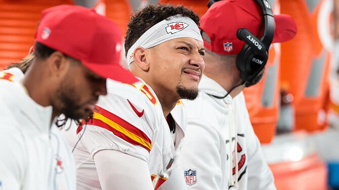 mahomes-chiefs-g.jpg