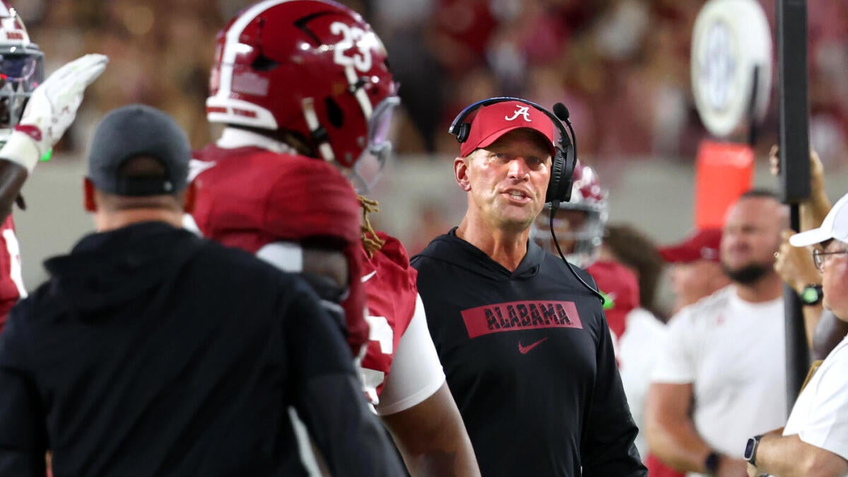 https://sportshub.cbsistatic.com/i/r/2025/09/25/cfffc25a-9954-463d-b077-a17e9c4be965/thumbnail/1200x675/213538bbea56940168093e45cdab4716/alabama-cfb.jpg