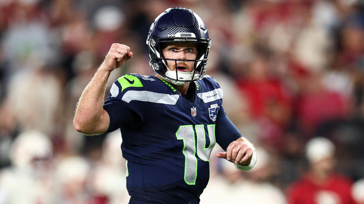https://sportshub.cbsistatic.com/i/r/2025/09/26/a2ace8c4-157b-4b0f-9f59-ec713f4e1c8c/thumbnail/1200x675/519adc425524a8bae216e5cdb1efa4a3/darnold-jpeg.jpg