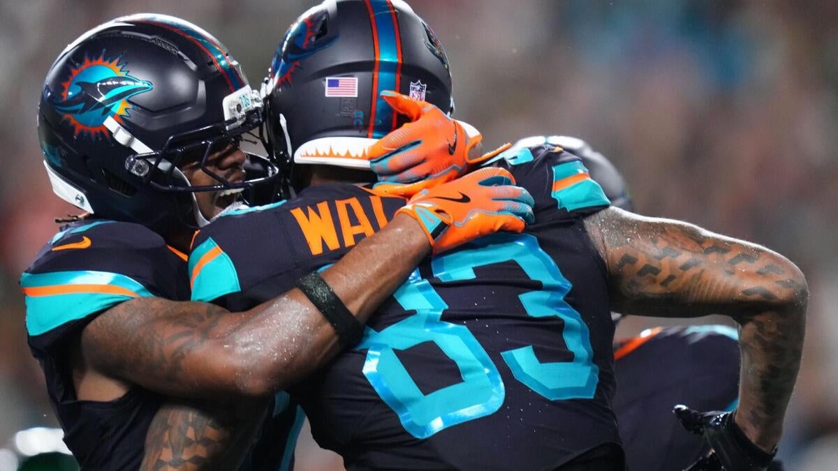Dolphins vs. Jets: Darren Waller comes out of retirement to catch 2 TD passes 631 days after his final NFL recreation