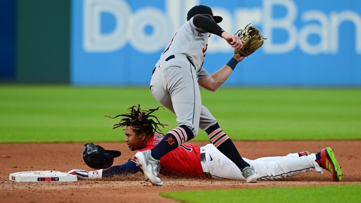 https://sportshub.cbsistatic.com/i/r/2025/09/30/a0c47775-1198-4c5d-a33d-d19099de966e/thumbnail/1200x675/5670a8a6beb4bb5968f08b8162b51158/jose-ramirez-guardians-tigers-cbs-imagn.jpg