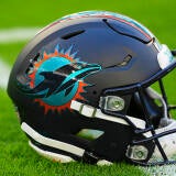 2025 NFL trade deadline: Buyers, sellers and top players who could be moved 10 dolphins-helmet.jpg