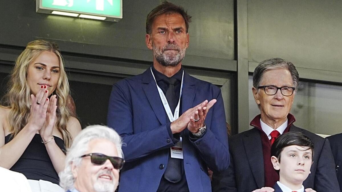 https://sportshub.cbsistatic.com/i/r/2025/10/02/618d72b9-9f8d-43d0-ab39-107f6e53d307/thumbnail/1200x675/65e57df25452ec82ae8aaeb9b8ff0672/klopp-2.jpg