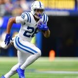 Patriots vs. Bills odds picks, predictions for Sunday Night Football 8 rashardhigginscbs-1.jpg