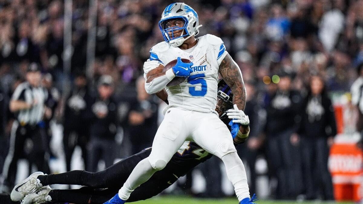 https://sportshub.cbsistatic.com/i/r/2025/10/03/5e98a6ec-18b8-47a9-8ce4-c53192d13e31/thumbnail/1200x675/0b8b7068c71ae3c4753384619b15fd3f/david-montgomery-detroit-lions-imagn-images.jpg