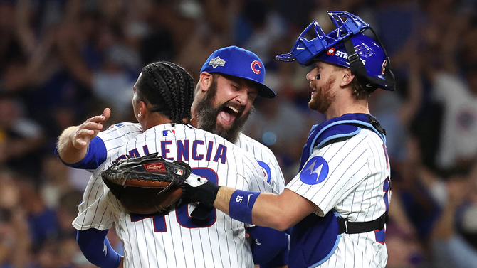 Jogadores do Chicago Cubs celebram a classificação