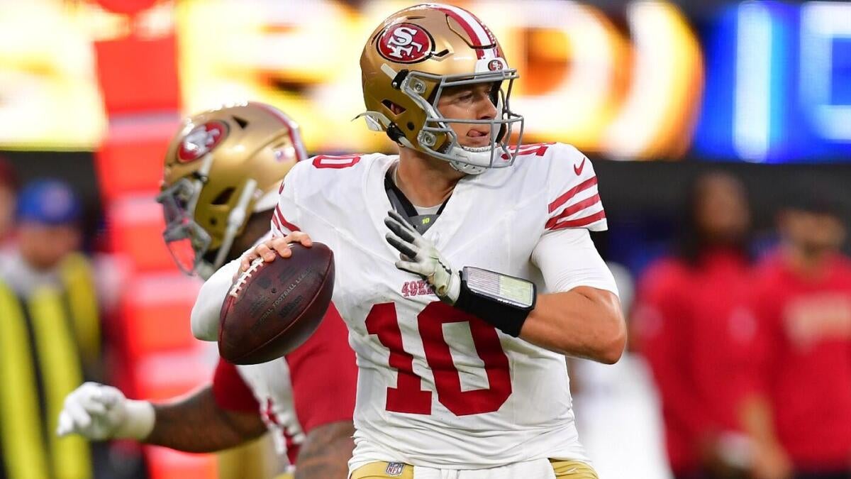 https://sportshub.cbsistatic.com/i/r/2025/10/03/7b4da2a7-c4e0-45ee-9a4a-ef0ecda9db46/thumbnail/1200x675/d7a780353dbffe52a2fbbbbc19a248e6/mac-jones.jpg