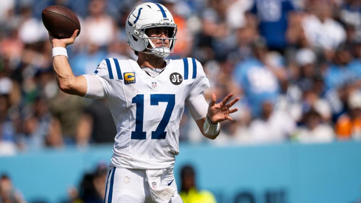 https://sportshub.cbsistatic.com/i/r/2025/10/03/a902cc04-f260-4720-a803-4647d5830bf4/thumbnail/1200x675/77b78956ce84cb0e08538c5bcbc7ab74/daniel-jones-colts-cbs.jpg