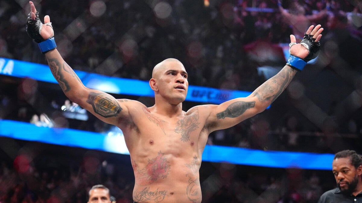 https://sportshub.cbsistatic.com/i/r/2025/10/05/41c278cc-dbba-4cb3-a8f5-5fcc1c16db54/thumbnail/1200x675/22159b324d1bc25b15213f490d6964f0/alex-pereira-arms-320.jpg